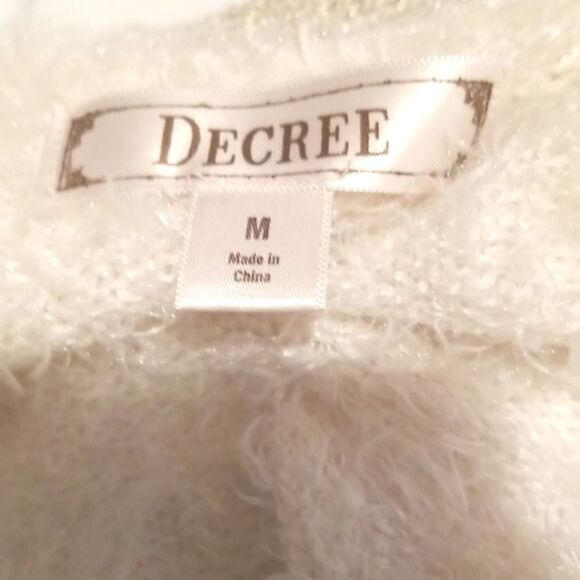 Decree Fuzzy Cream Gold Crop Sweater Size Medium - Picture 4 of 7
